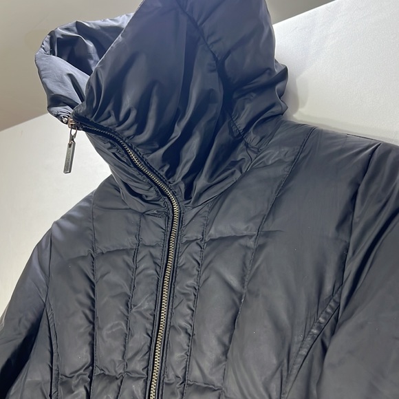 Cole Haan Black Fully Lined Belted Puffer Zip Closure Coat Front Pockets Size S - Picture 10 of 12